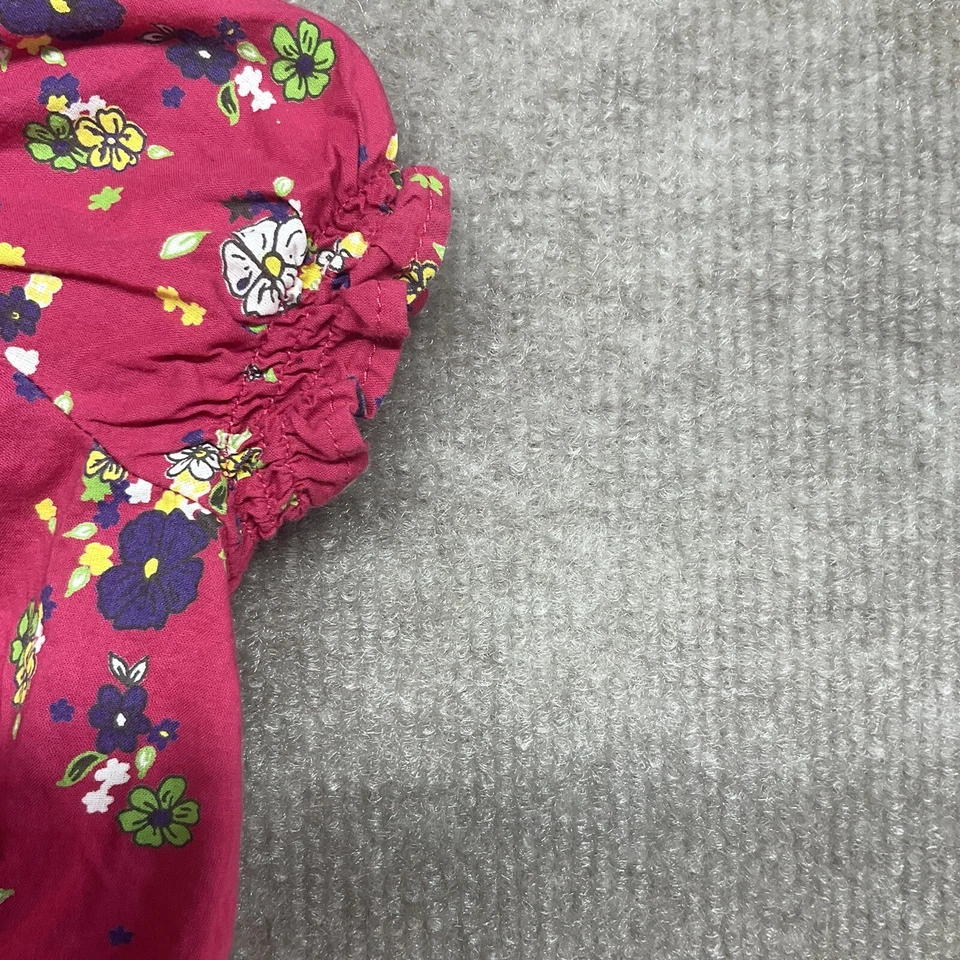 Marca Arizona Niñas Talla 24 Mo. Camisa de verano rosa sin mangas con volantes y flores Foto 3 de 4