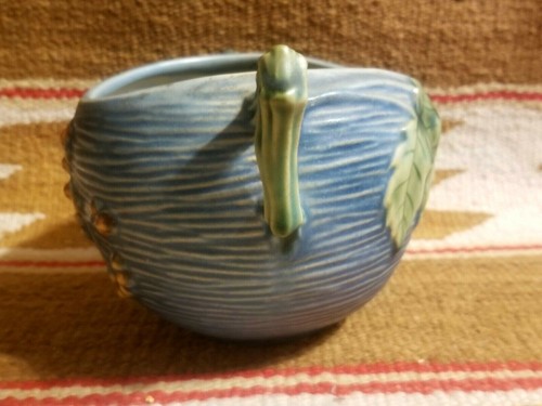 FINE RARE ROSEVILLE POTTERY BUSHBERRY BLUE BOWL POT BRANCH HNDLS 411-4 FABULOUS - Picture 4 of 8