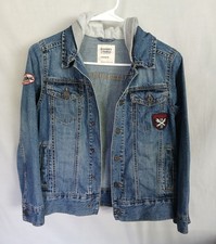 2011 Children's Old Navy Denim Jean Jacket With Patches Hood Snap Closure Sz M