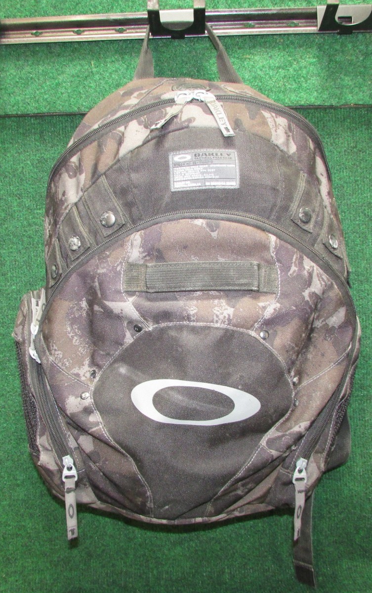 Oakley RN 96548 CA 35460 Kitchen Sink Heavy Duty Backpack - Black