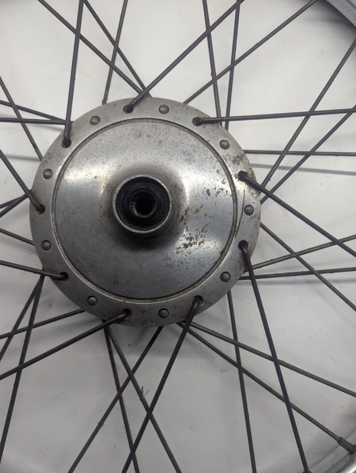 Llanta delantera Kawasaki Ke100 1971-1975 OEM 1971-1975 Foto 3 de 4