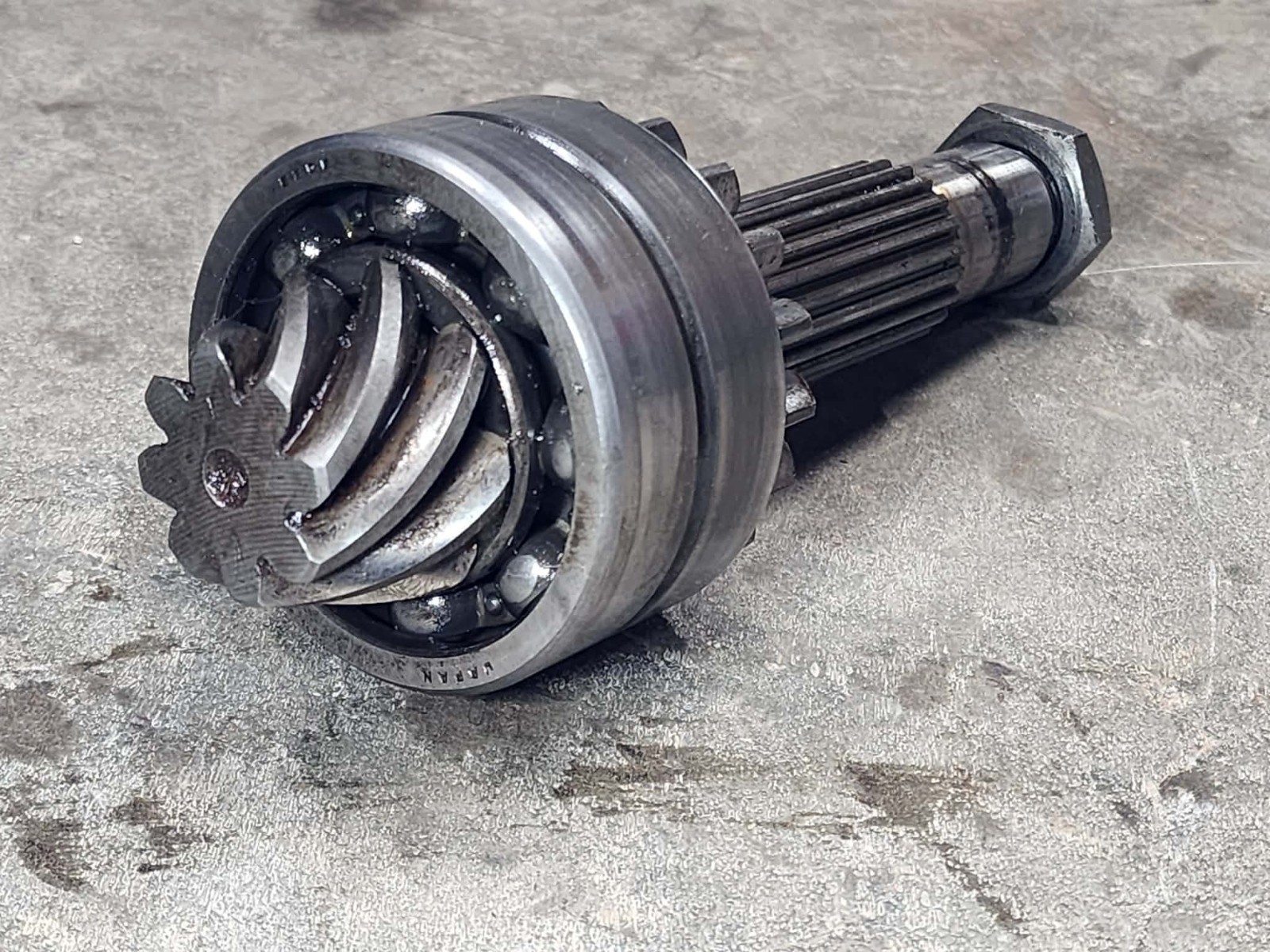 Kubota L1500DT 4X4 Tractor - Rear Pinion Gear