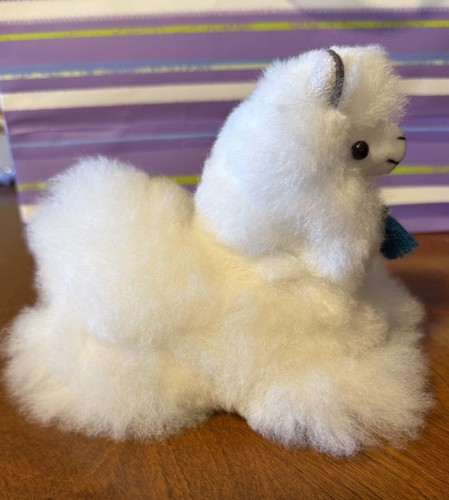 Resting Llama From Alpaca Fur Very Soft 5” 7” White - Picture 4 of 4