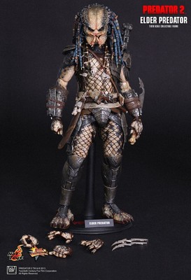 HOT TOYS MMS233 PREDATOR 2 ELDER PREDATOR SAMMLERFIGUR IM MAßSTAB 1:6