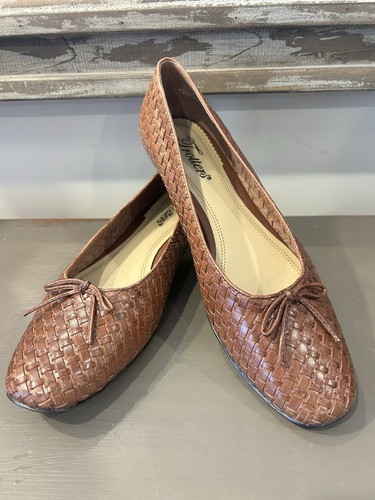 Trotters Women’s Gillian Brown Ballet Flats, Size 8 M