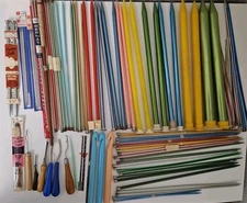Large Lot Vntg Knitting Needles, Rug/Yarn Hooks, Sewing Tools, Boyle, Bates L61