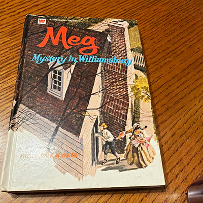 Meg: Mystery in Williamsburg Holly Beth Walker HC Whitman Mystery 1972 Illus