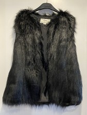 Quizz Vintage Fever Black Fur Sleeveless Jacket Size 12