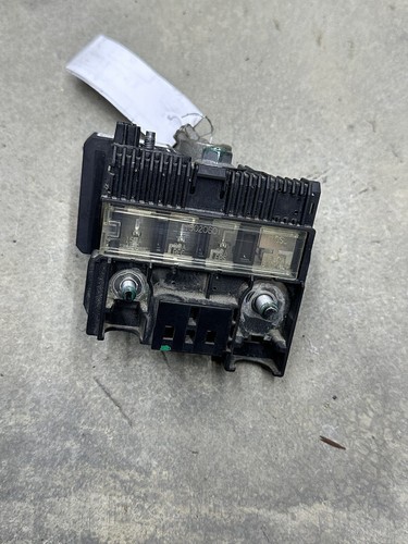 15 16 17 18 19 OEM Buick Enclave Battery Fuse Module Unit Assembly T30032240306