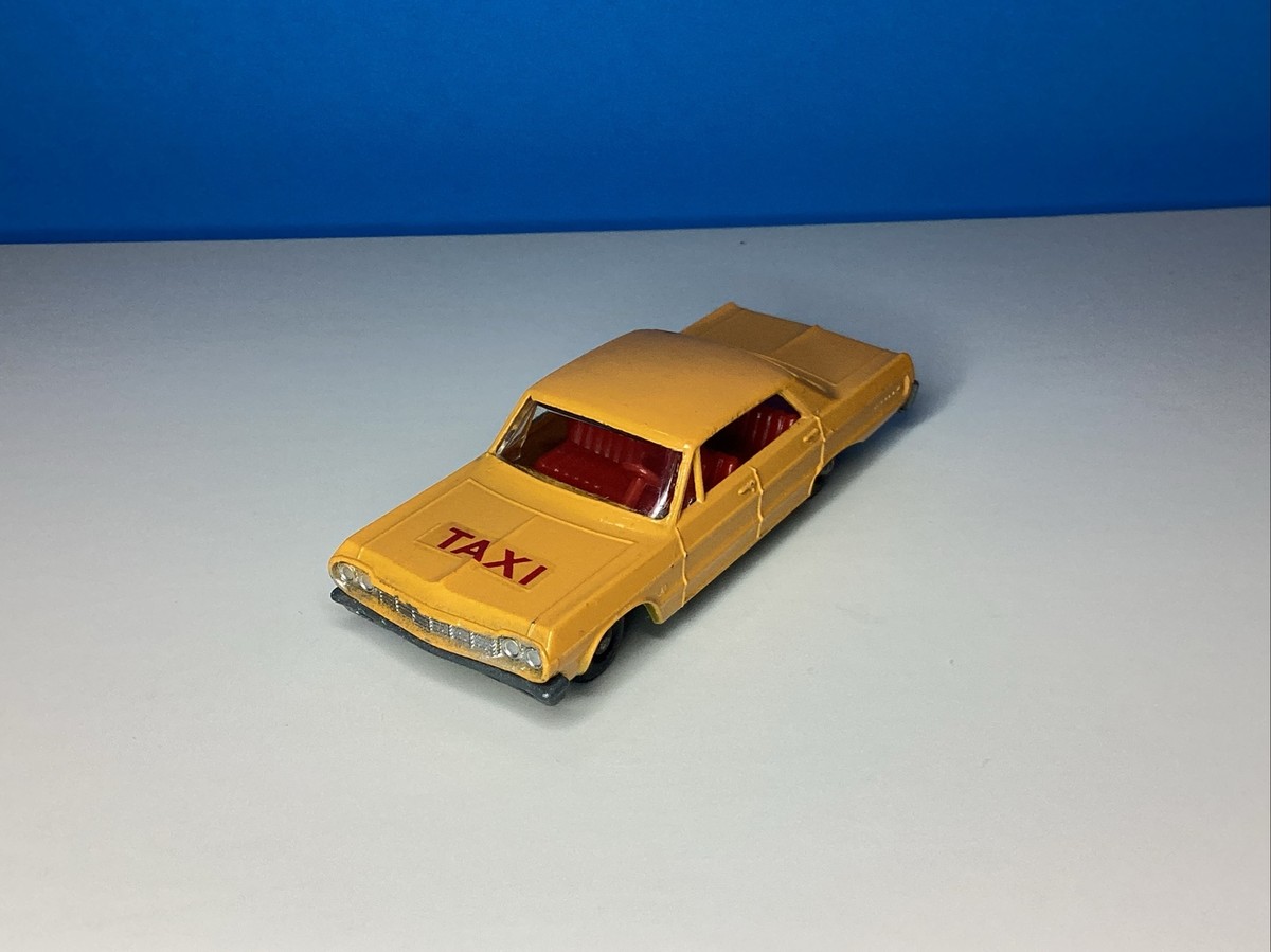 Lesney Matchbox #20 Chevrolet Impala Taxi W/ Red Interior Made In