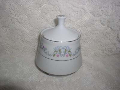 Crown Ming Windsor Jian Shiang Blue Scroll Pink Flower Sugar Bowl