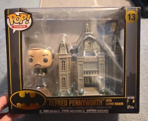Funko Pop! Town: DC Universe - Alfred Pennyworth with Wayne Manor #13 - Damage