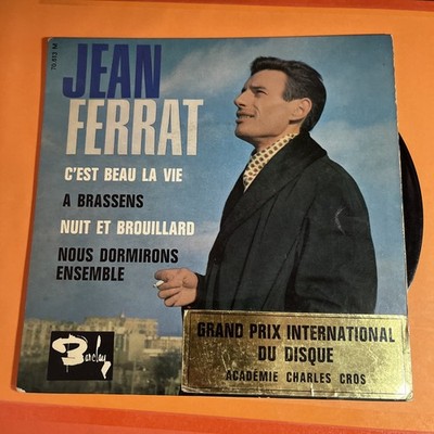 JEAN FERRAT C'EST BEAU LA VIE A BRASSENS NUIT ET NEBILLARD DISCO VINYL 45 GIRI