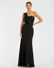 NEW, Mac Duggal One Shoulder Draped Trumpet Gown In Black Size 8
