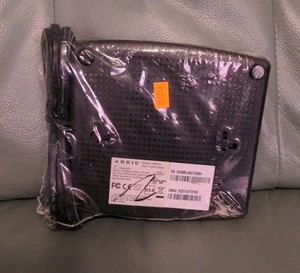 Arris US-Based Support D 3.0 8x4 Modem de câble 100-240 VAC Modèle CM820A TC00DLD820