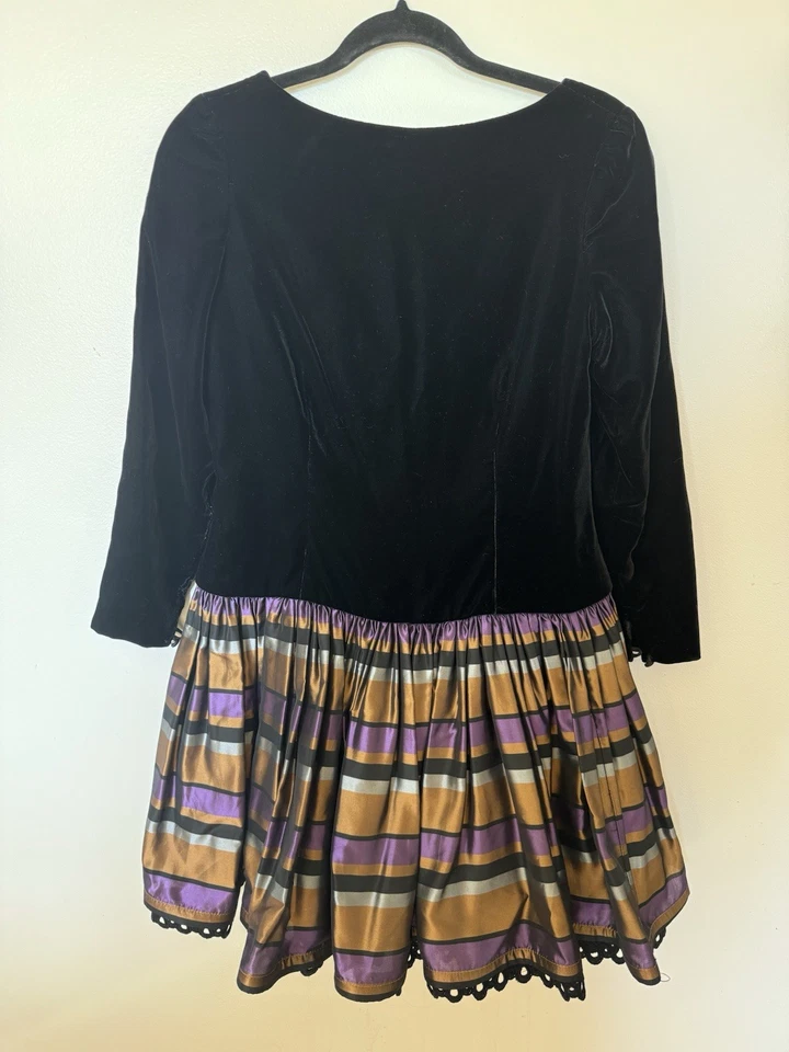 复古 Bill Blass 派对礼服黑色鸡尾酒学院风 Glam Peekaboo Hem 腰部 — 第 2/4 张图片