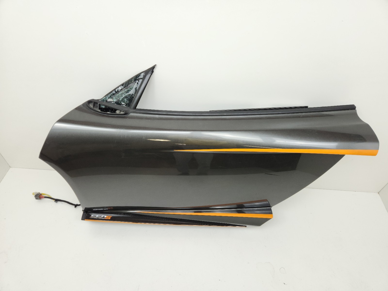 2015-2016 MCLAREN 650S SPIDER FRONT LEFT DRIVER SIDE DOOR SHELL GRAY OEM 
