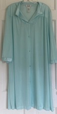 NWT Vintage Vanity Fair Sz L Large Mint-Green Button-Up Robe 31-107 Nylon