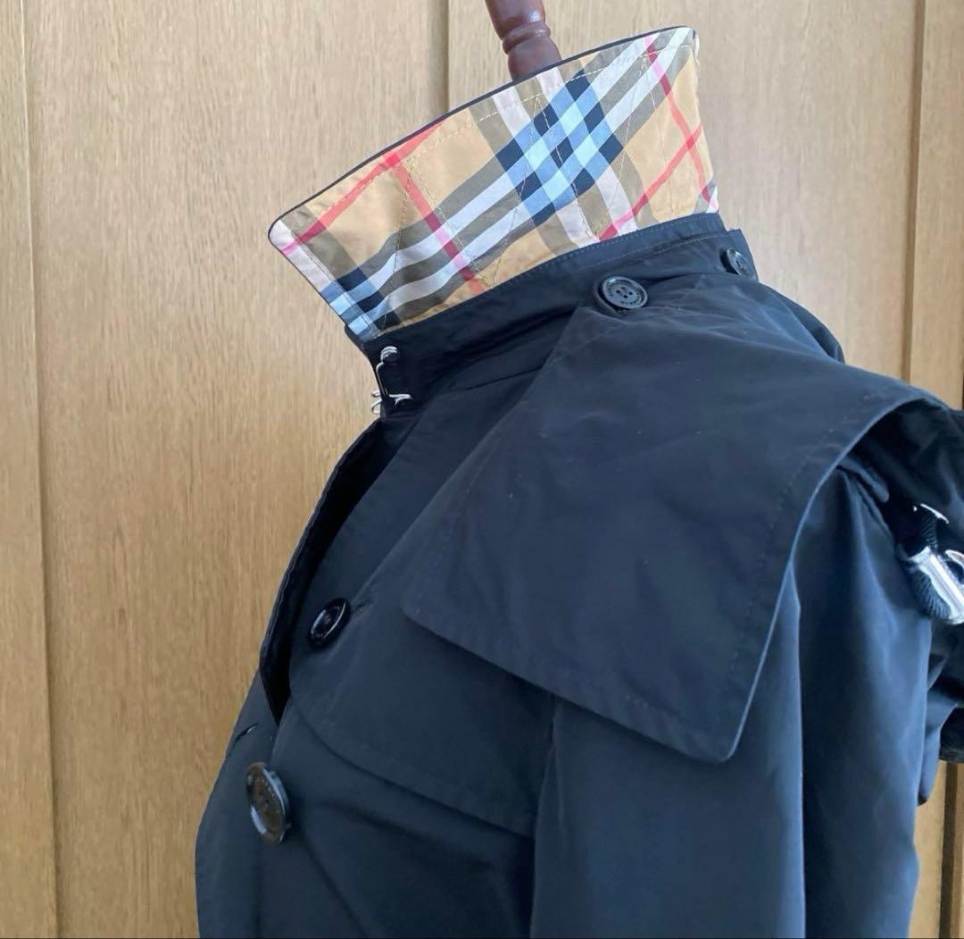 Burberry   Trench Coat thumbnail 9