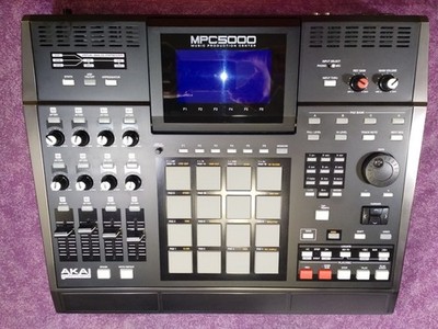 AKAI MPC5000 Music Production Sampler Drum Machine EXCELLENT MAGNIFICANT