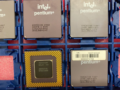 Vintage Intel Pentium 100 Ceramic Gold Pin Socket 7 CPU A80502100