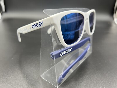 Oakley frogskins B1B 4 Legged Matte White frm w/ Blue Iridium lens