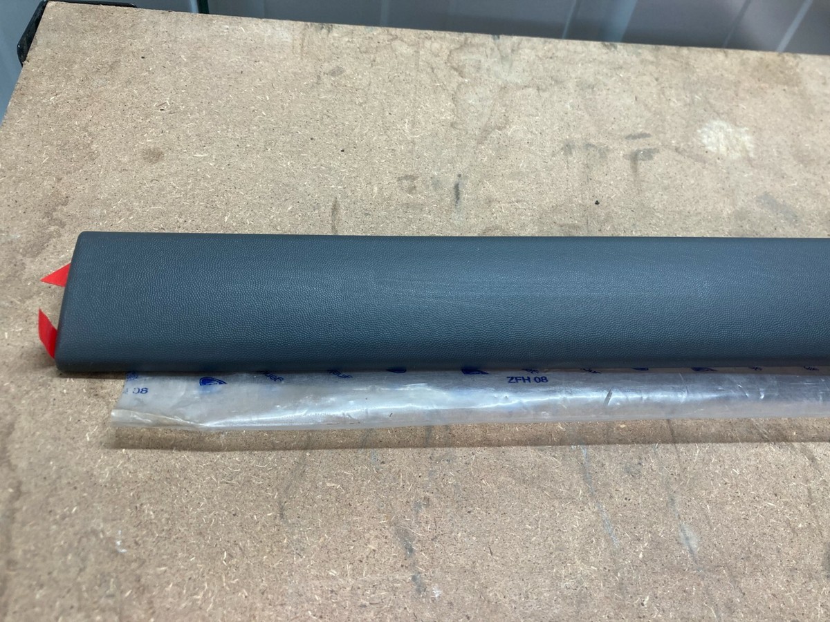 Ford Transit Mk7 SWB LH Side Moulding Genuine OEM 5153952  