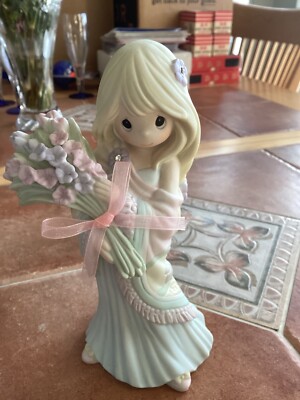 PRECIOUS MOMENTS FIGURINE - 4004738 - MAY LOVE BLOSSOM WHEREVER YOU GO - LIMITED