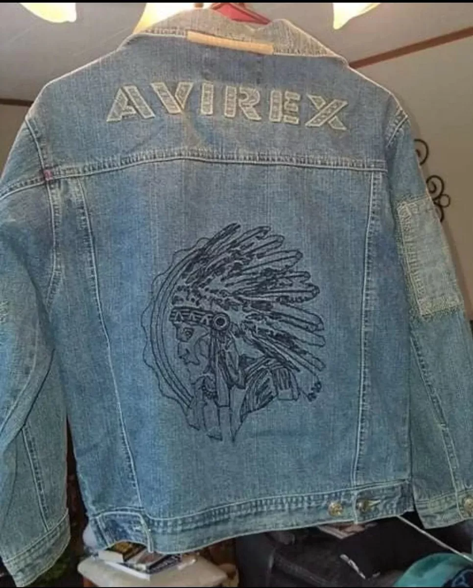 RARE VINTAGE AVIREX INDIAN HEAD LADIES DENIM JACKET. SIZE S TO M. 10 TO 12.