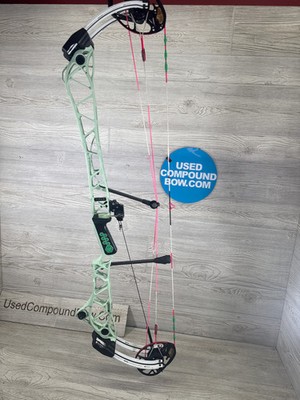 Mathews Title 38 GEN 1 Right Handed Mint White limbs