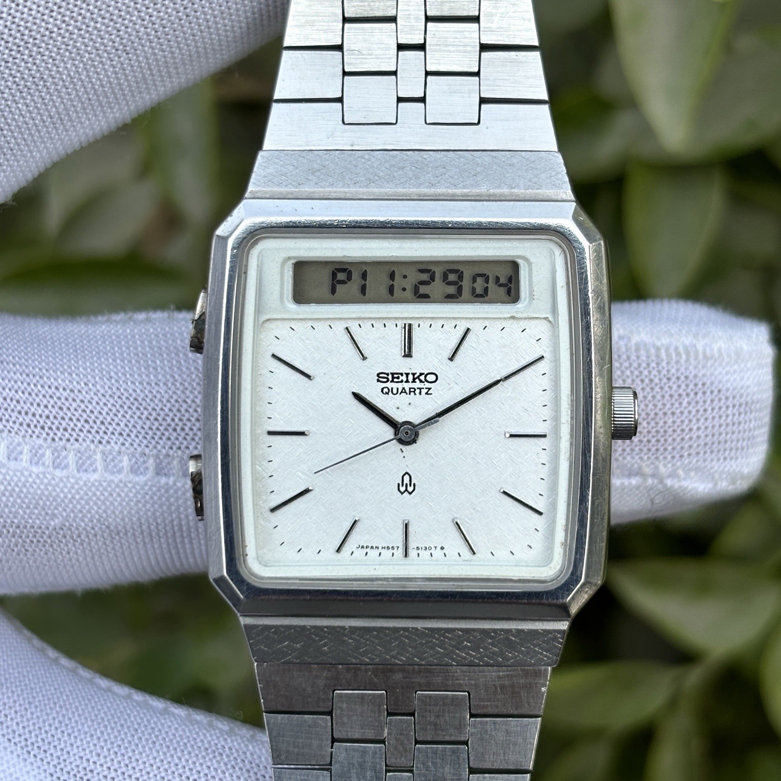 Chrono-Alarm Quartz Seiko Ana/Digi Men's "Frosted" Watch Japan H557-5080 Vintage - vintagewatches.pk