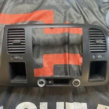 07-13 CHEVY SILVERADO Center Dash Radio Heat AC Trim Surround Bezel Vents 209356