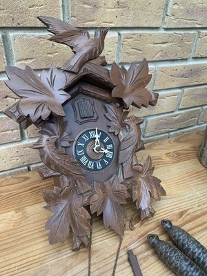 Holz Schwarzwald Germany geschnitzte Kuckucksuhr komplett ungeprüft