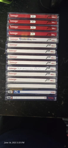 iOmega 250 MB & 100 MB Zip Disks NOT TESTED