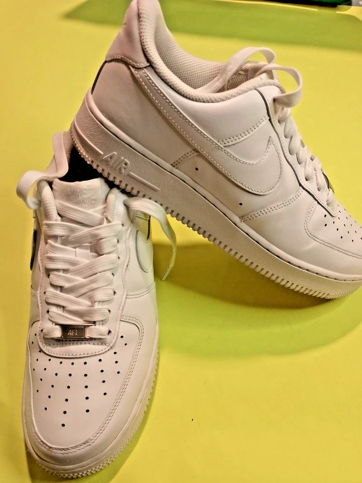 Size 6.5 - Nike Air Force 1, photo 3 of 5