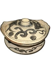 Antique Japanese Donabe Cizhou Style Fish Motif Lidded Dish Hand-Painted
