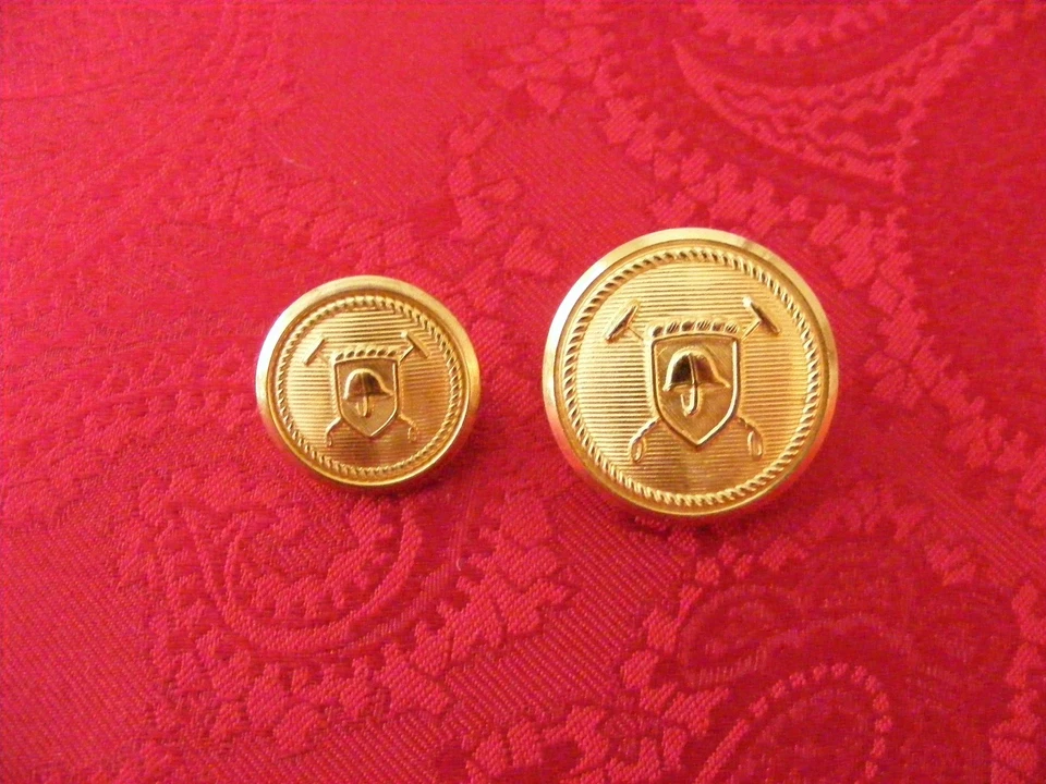 RALPH LAUREN POLO SHEILD GOLD STYLE REPLACEMENT DB BLAZER FULL BUTTON SET - Image 3 of 4
