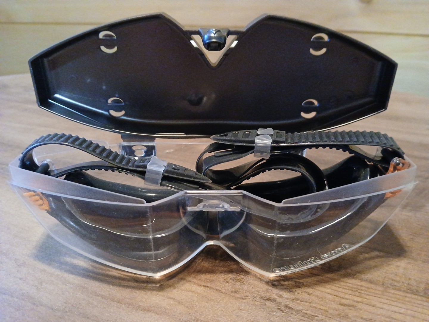 Aqua Sphere Kayenne Adult Swim Goggles- Polarized Lens (Gray/Orange) New W/Case