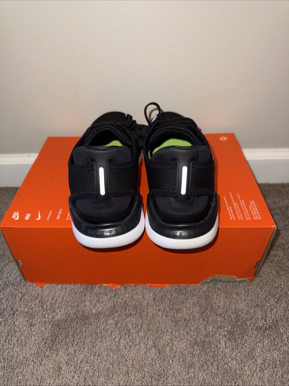 WMNS Nike Free RN 18/Black-White (942837-001)/Size: 10W/(NEW) OG Box-No Lid thumbnail 3