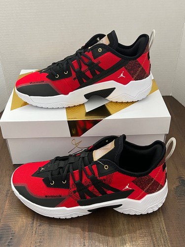 PF Basketball Shoes Red 