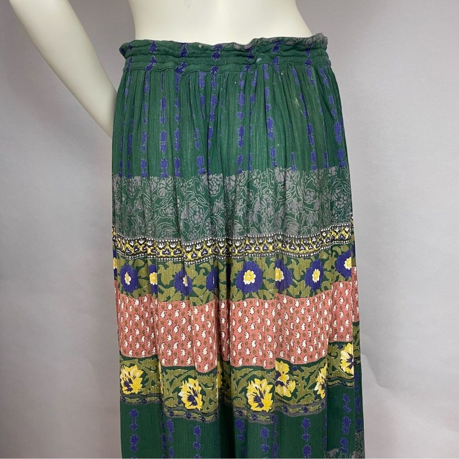 Vintage Broomstick Skirt Hippie Maxi Crinkly Fabr… - image 10