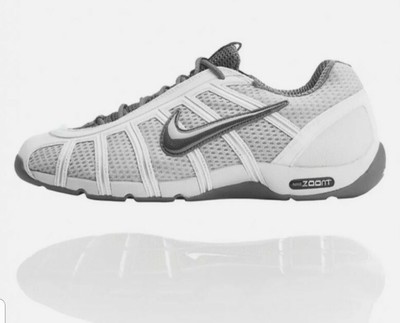 nike air zoom fencing shoes
