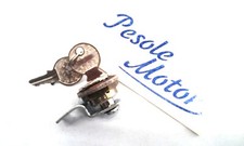 SERRATURA SPORTELLINO COFANO LATERALE VESPA  125 150 vecchio modello *pesolemoto