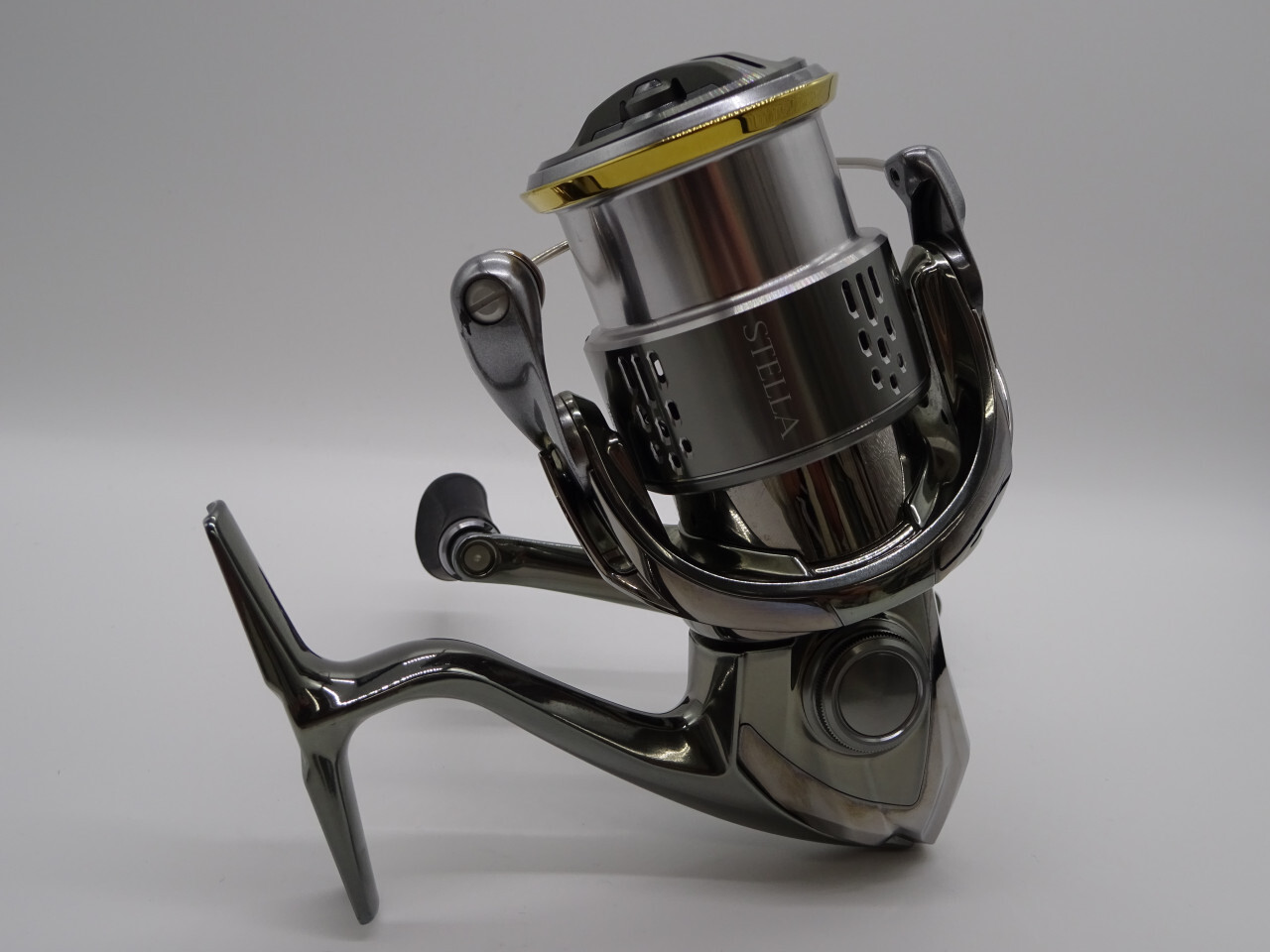 Imported from Japan Shimano Stella C3000SDH Fishing Reel Authentic