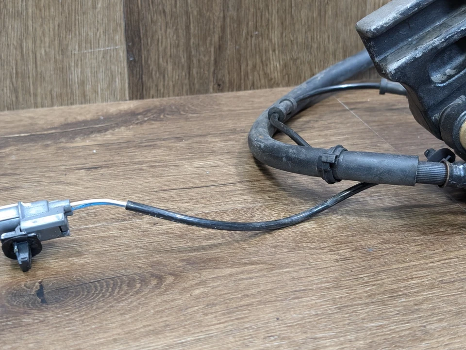 Pinza de freno trasera Honda CBR500R CBR 500 R 2013-2015 - 43150-MGZ-J01 Foto 2 de 4