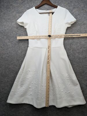 Just Taylor Dress Women 4 White Textured Floral Pleated Short Sleeve Fit &  Flare | eBay