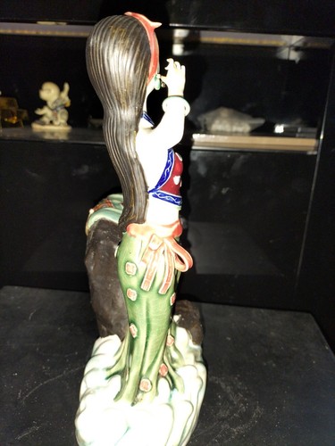 Chinese Wucai Porceline Doll - Picture 5 of 13