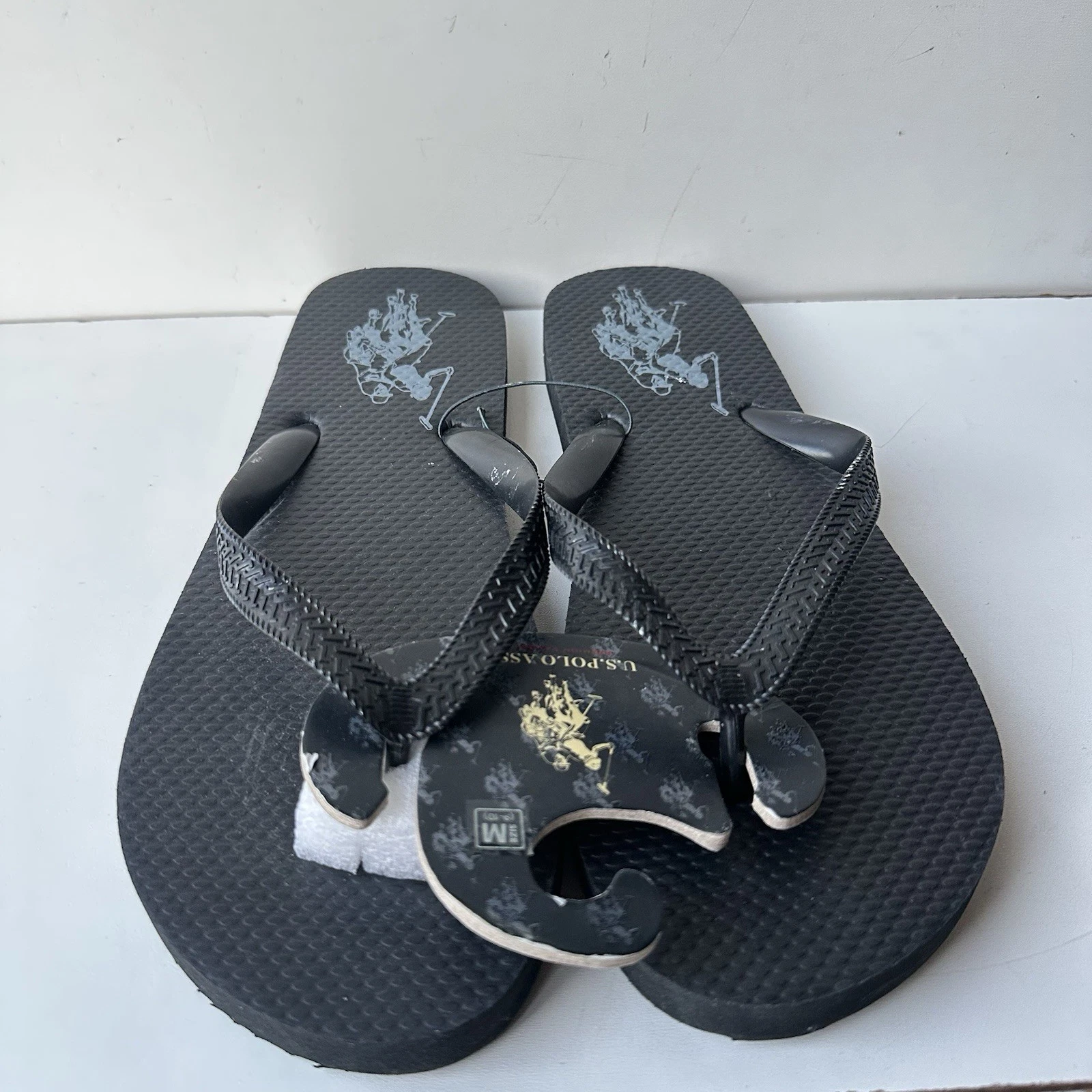 U.S. Polo Assn. Men's/Women's Black Textured Flip Flop Sandals Size9- 10