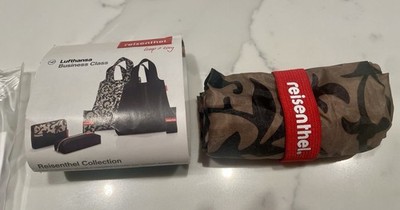 LUFTHANSA Business Class ''SHOPPING BAG''  & 2 AMENITY KITS Collectible