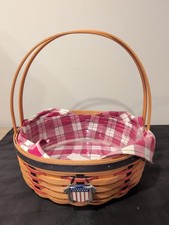 Longaberger 2002 All American Casserole Basket w/protector & liner, retired